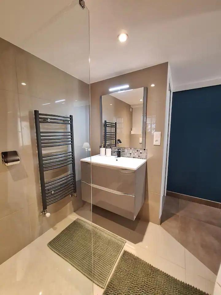 Appartement Moderne Avec Terrasse - Proche Mer Agon-Coutainville Extérieur photo